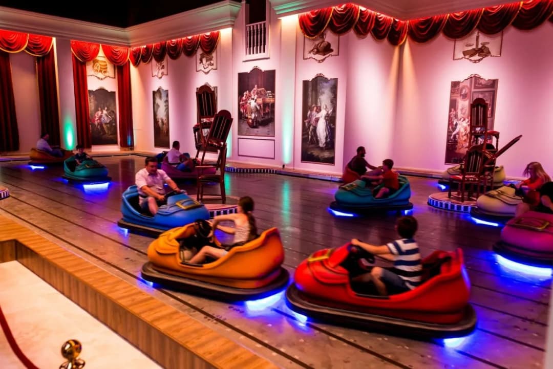 Gdzie pojechać z dzieckiem gdy pada deszcz - najlepsze atrakcje wewnętrzne